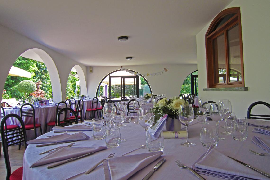 , Portico Esterno, Location
